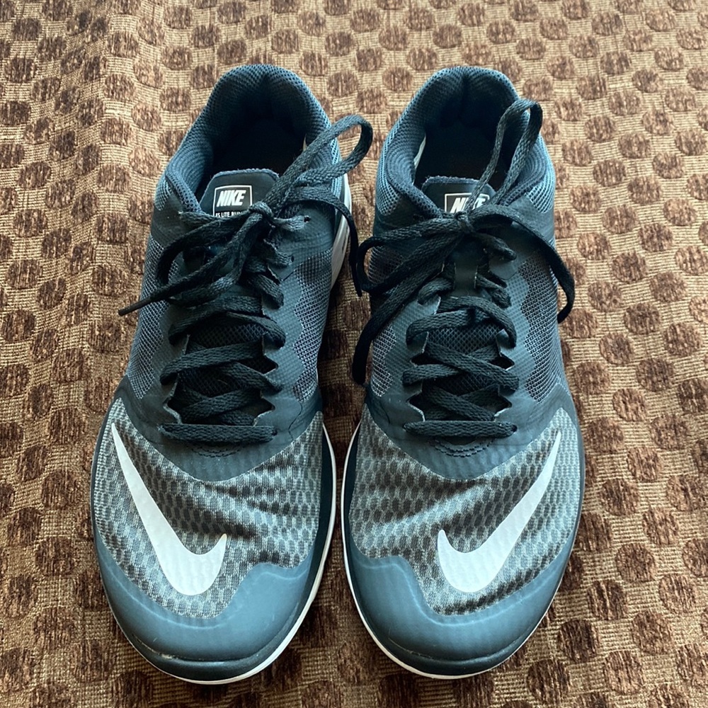 Black Nike Running Shoes